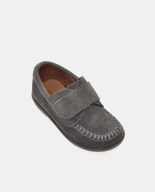 Imagen 0 de Zapato niño en serraje con velcro