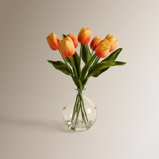 Imagem 0 de Bouquet de Tulipas Artificiais com Jarra de Vidro