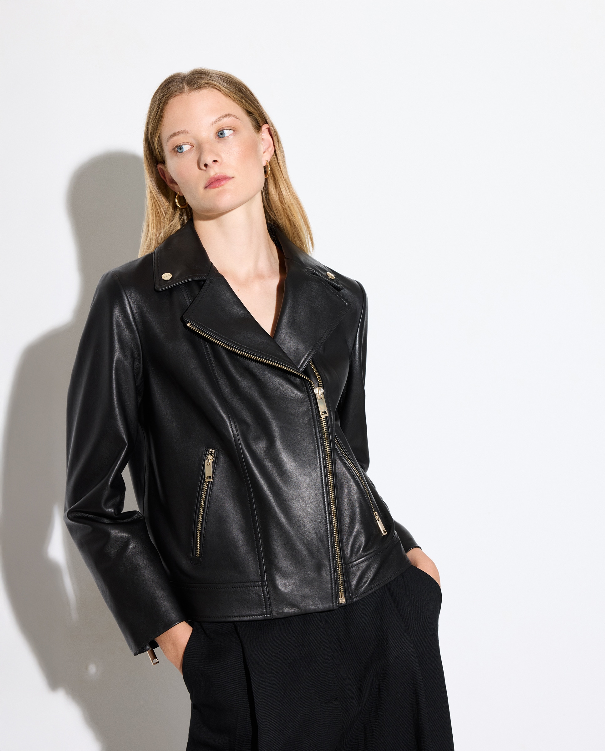 Imagen 1 de Cazadora biker de mujer cremallera cruzada Negro