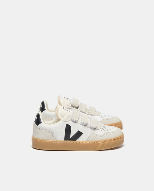 Imagen 0 de Zapatilla de niño modelo V-90 de cuero