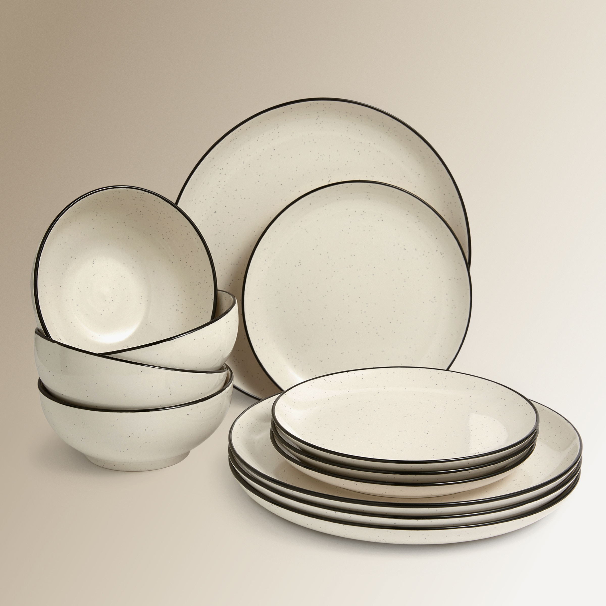 Vajilla de 12 piezas Évora Negro El Corte Inglés · El Corte Inglés