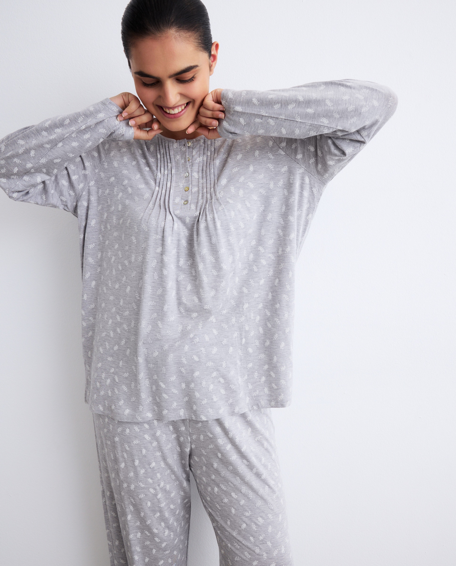 Pijama com Detalhe de Carcela Cinzento-claro-2