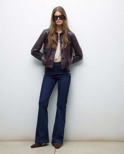 Imagen 0 de Pantalón de mujer denim flare con botones tiro medio