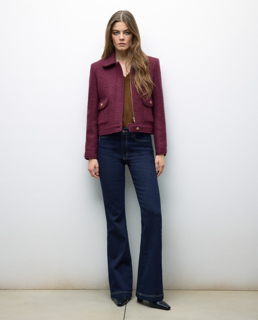 Imagem 0 de Jeans Flare com Cinco Bolsos e Cintura Média