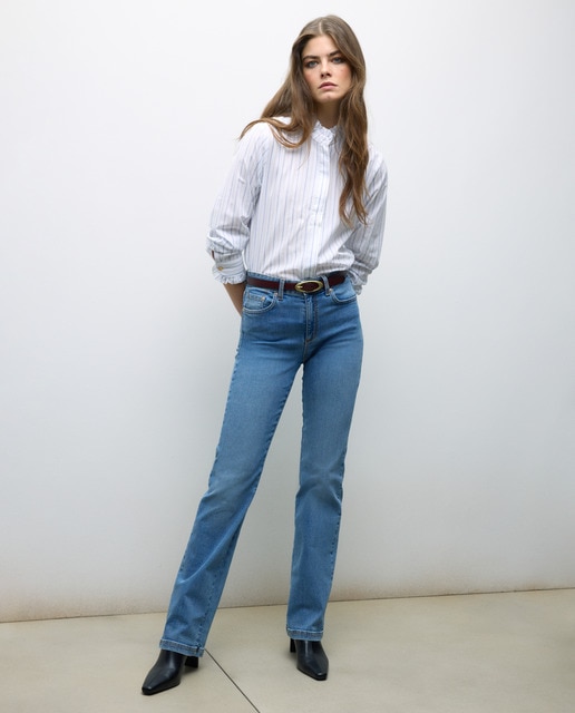 Imagem 0 de Jeans Straight com Cintura Média