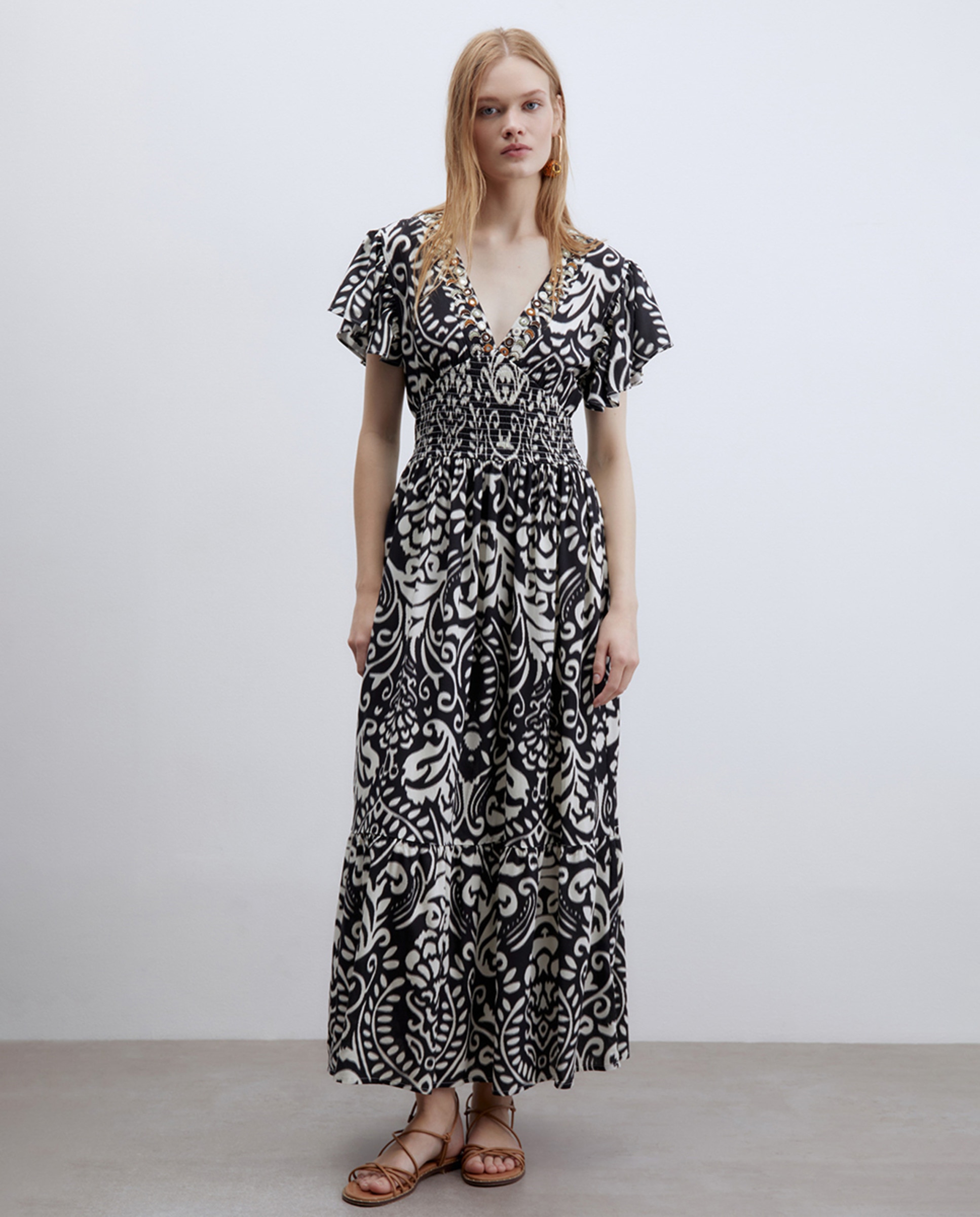 Vestido Espelhado com Folho Preto-1