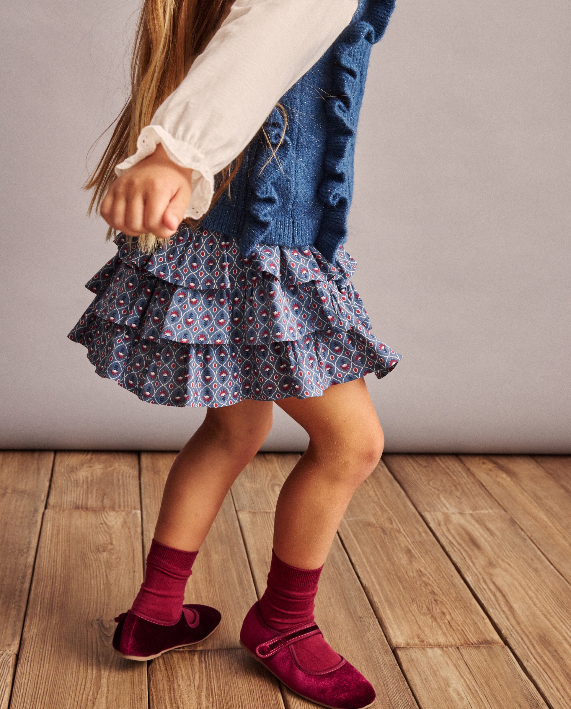 Saia em Crepe e Viscose com Folhos e All Over Print Azul-1