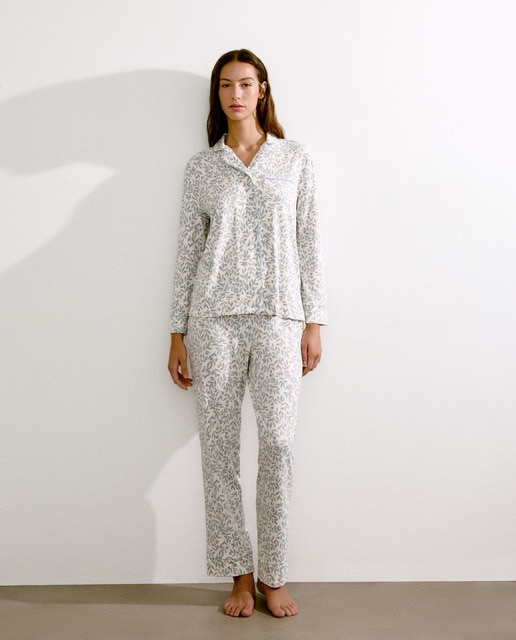 Imagem 0 de Pijama com estampado floral