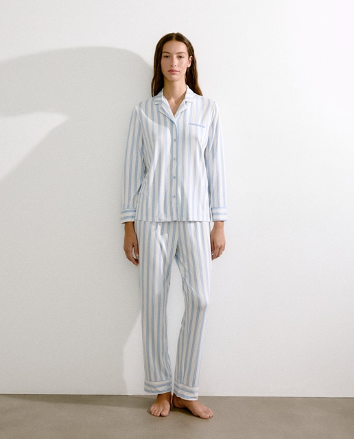 Imagem 0 de Pijama Camiseiro às Riscas