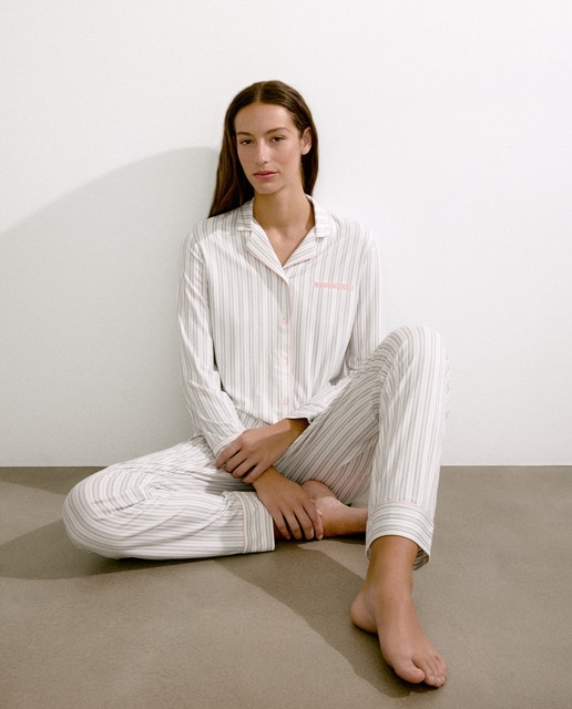 Imagem 0 de Pijama Camiseiro às Riscas