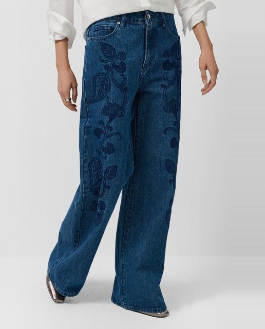 Imagem 0 de Jeans Largas com Bordados Florais