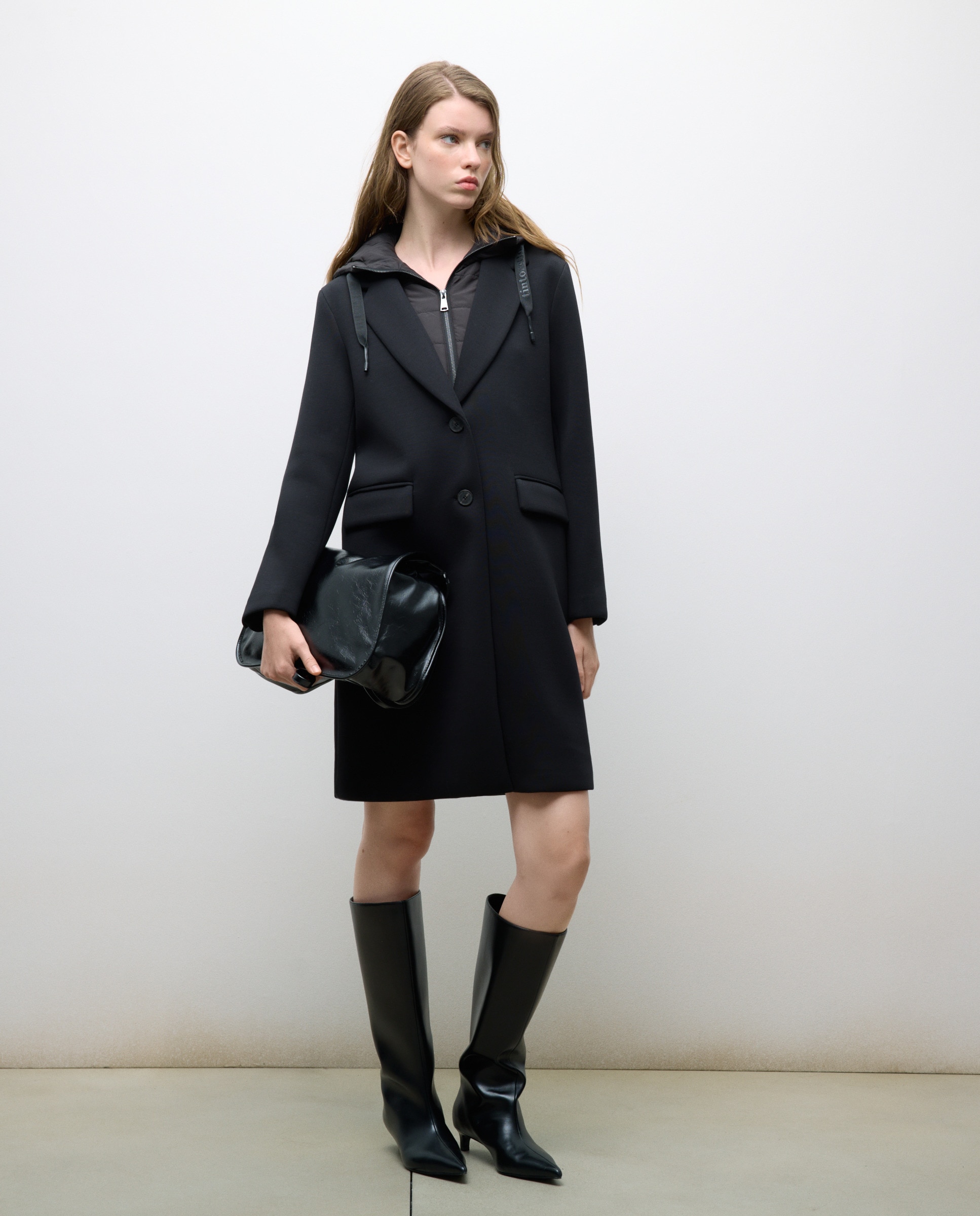 Borneobulletin Camisa Con Puntos Y Corbata Borneobulletin Corbata