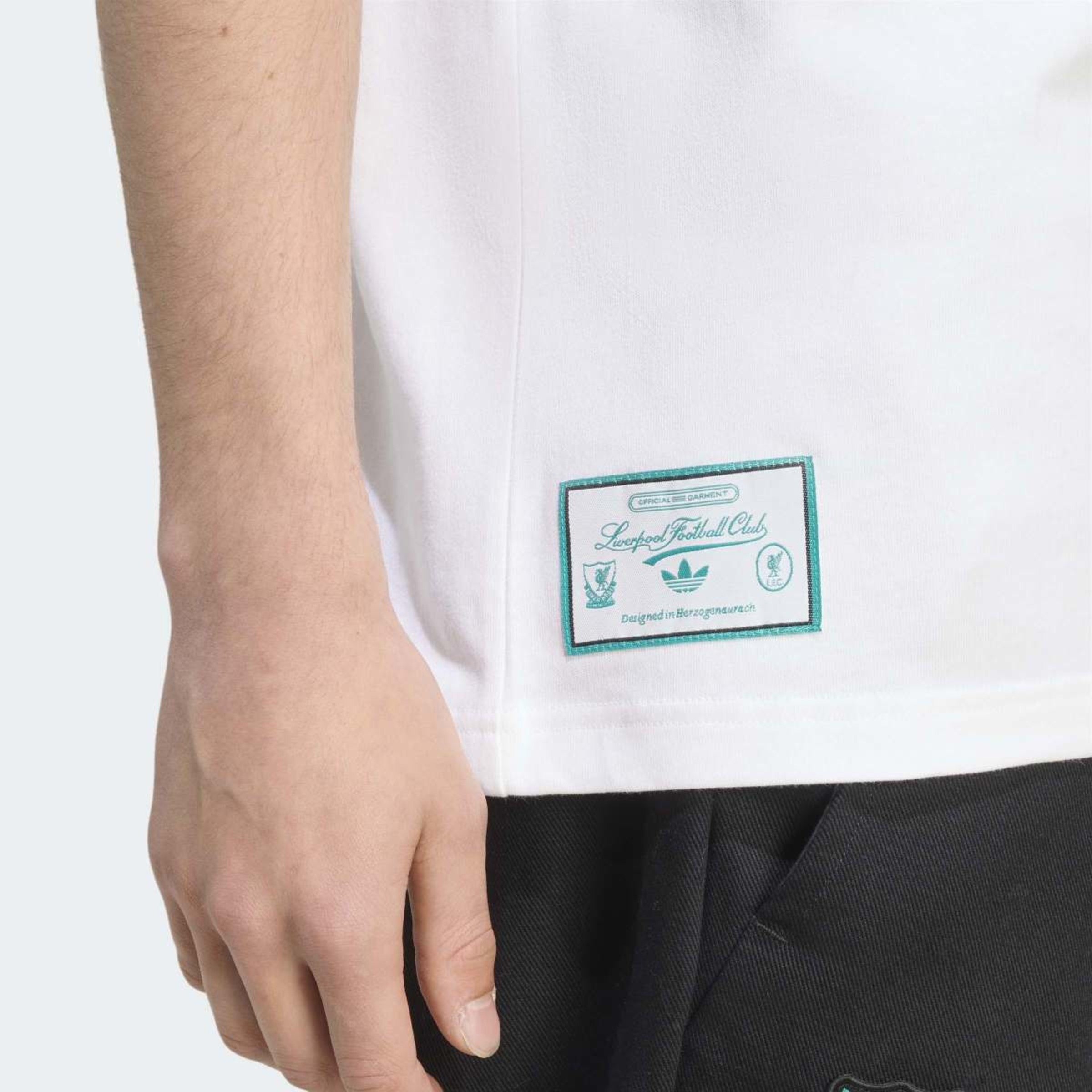 T-shirt de Homem Liverpool FC 2025-2026 Terrace Icons Graphic Originals Branco-5
