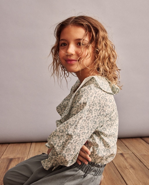 Imagem 0 de Blusa de Manga Comprida com Folhos, All Over Print Bicolor e Estrutura