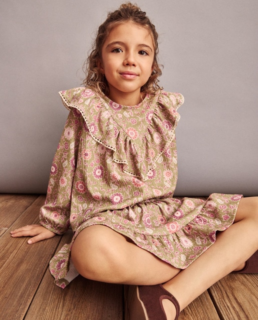 Imagem 0 de Blusa Tipo Camisola com Manga Comprida Circular, Gola com Folho e All Over Print Floral