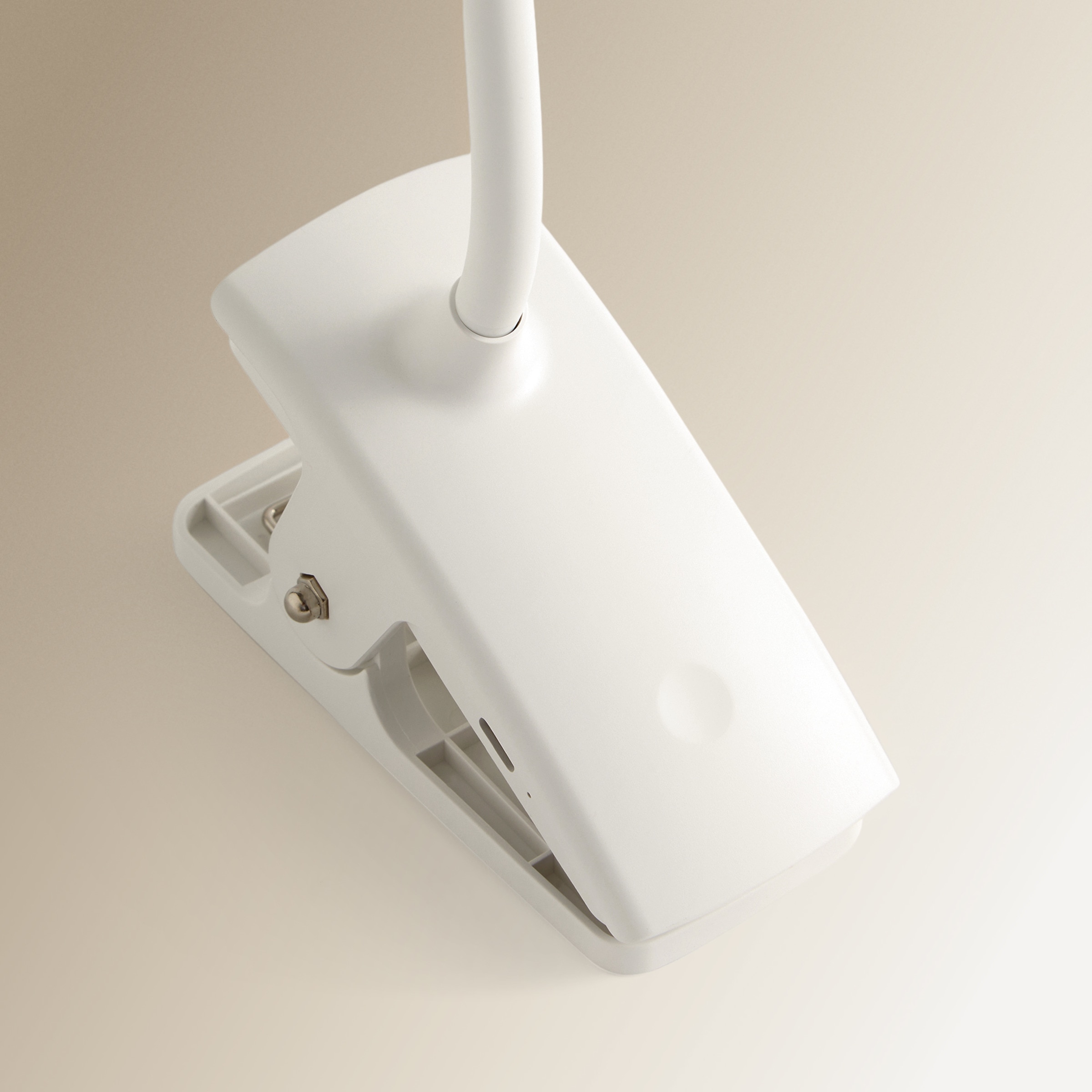 Flexo con LED integrado y base de pinza Lucas El Corte Inglés Blanco-6