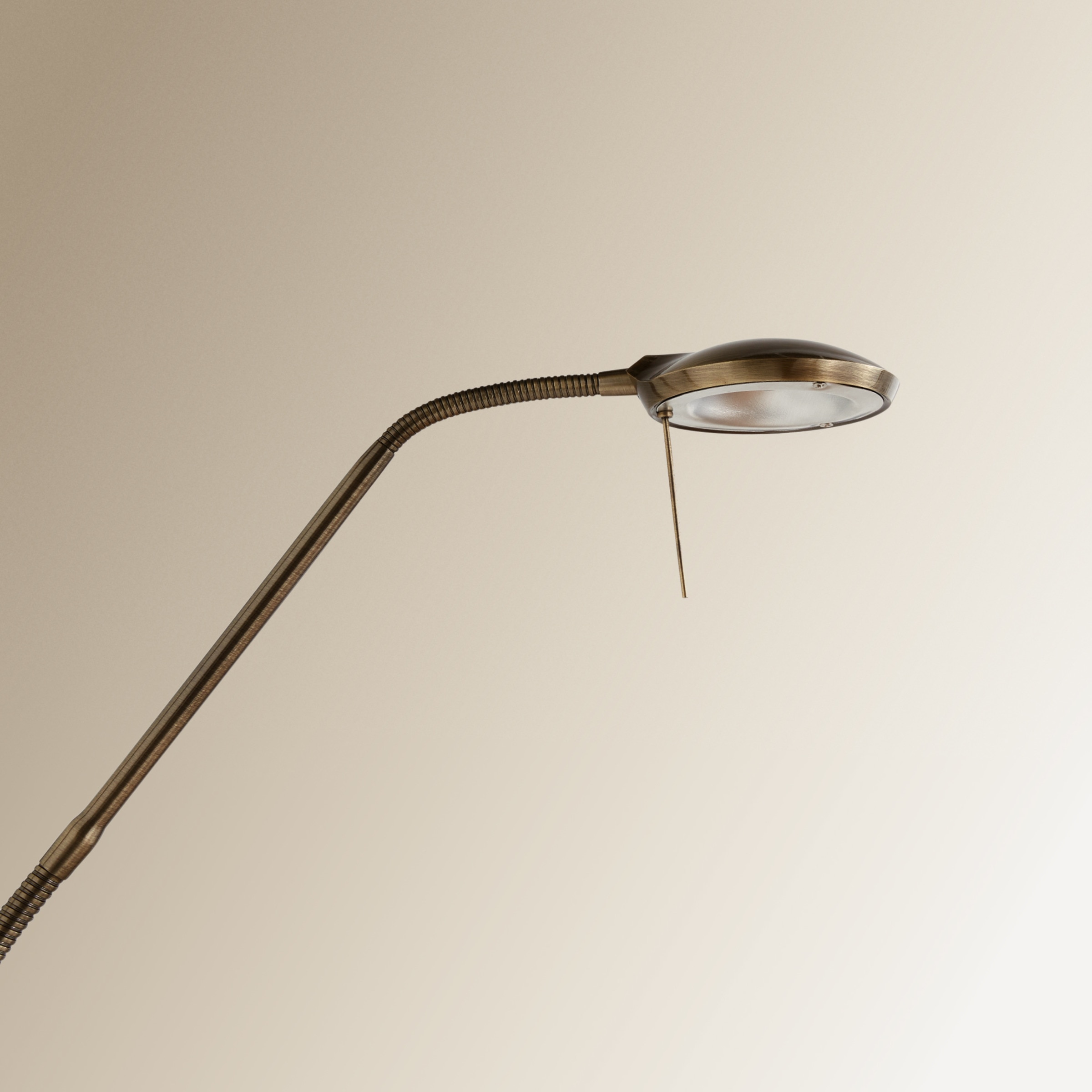 Candeeiro de leitura LED Koa Ouro-3