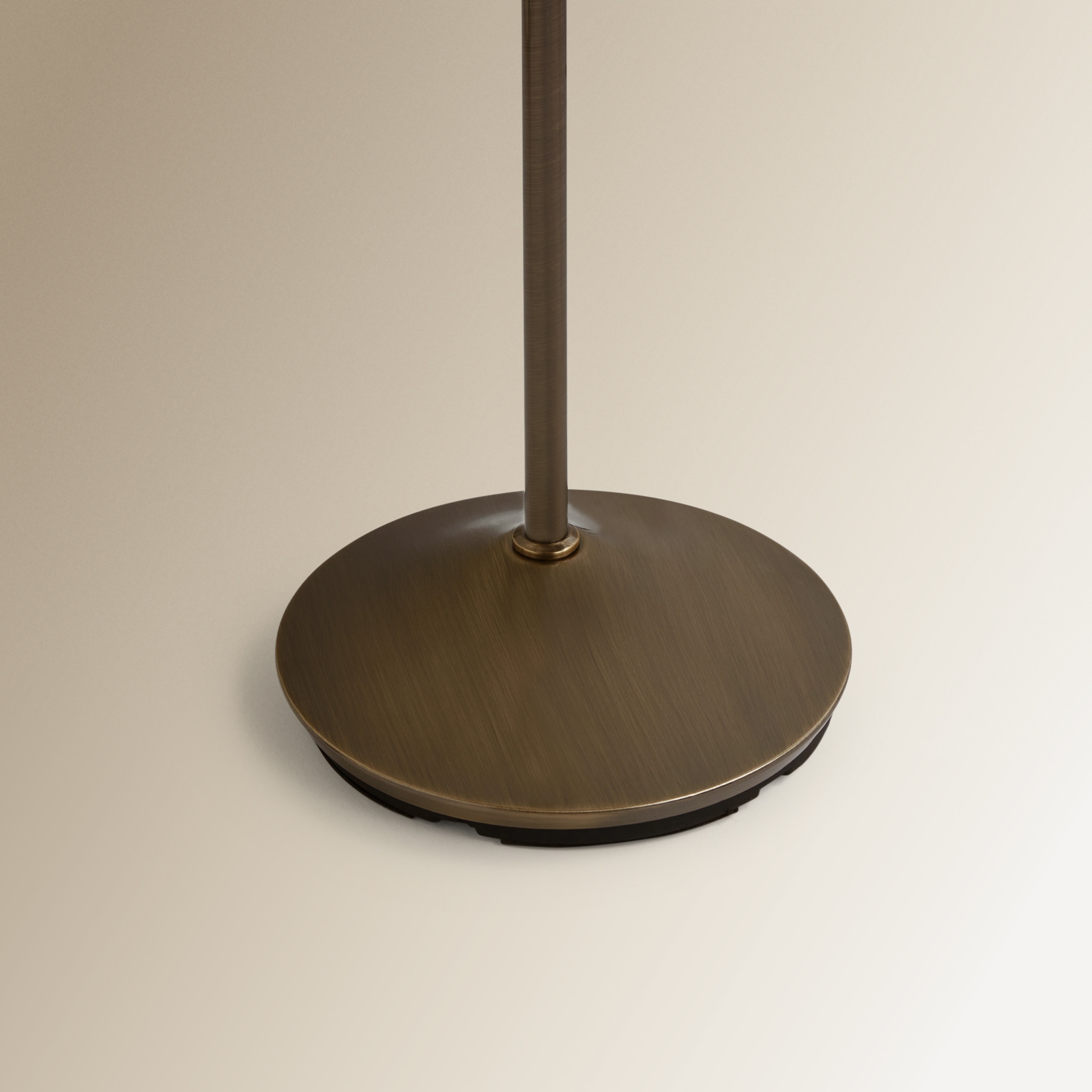 Candeeiro de leitura LED Koa Ouro-4