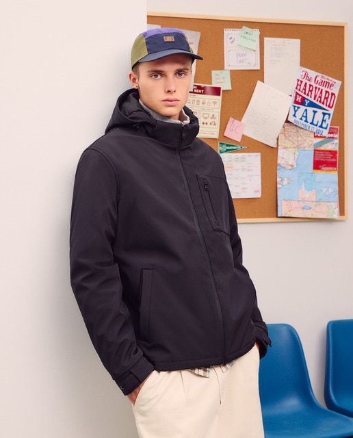 Imagem 0 de Blusão de Neopreno Curto com Capuz