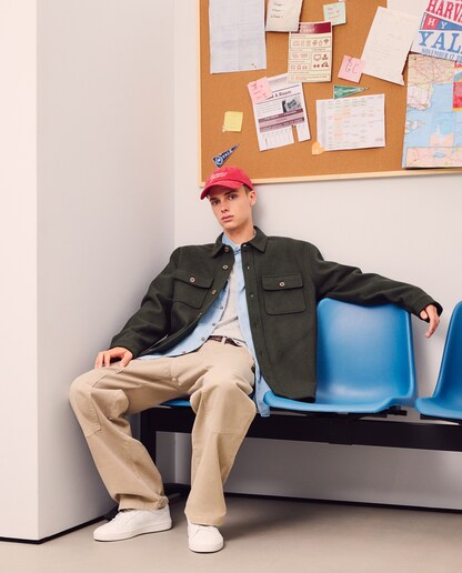 Imagen 0 de Sobrecamisa lisa de hombre