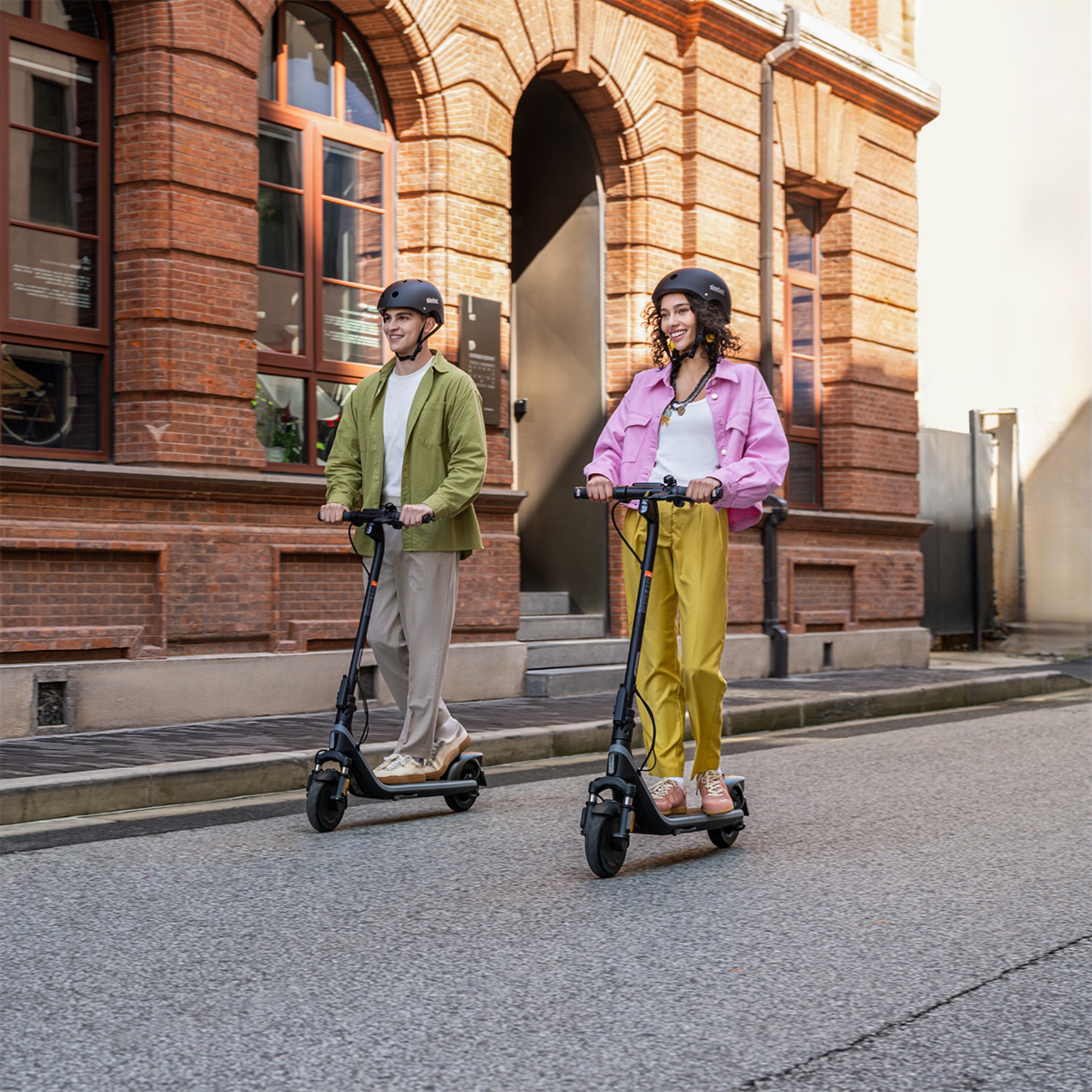 Patinete eléctrico Segway Ninebot E2 II Negro / Gris-9