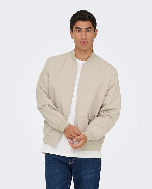 Imagem 0 de Blusão Bomber Ligeiro Regular Fit