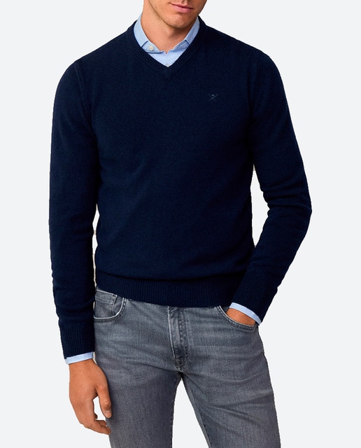 Imagen 0 de Jersey de lana de hombre con cuello pico y logo al tono tallas grandes