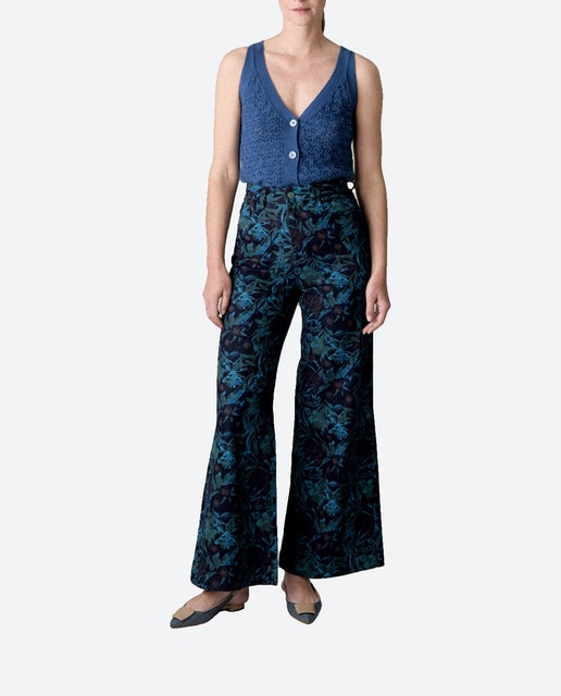 Imagen 0 de Pantalón denim estampado de mujer