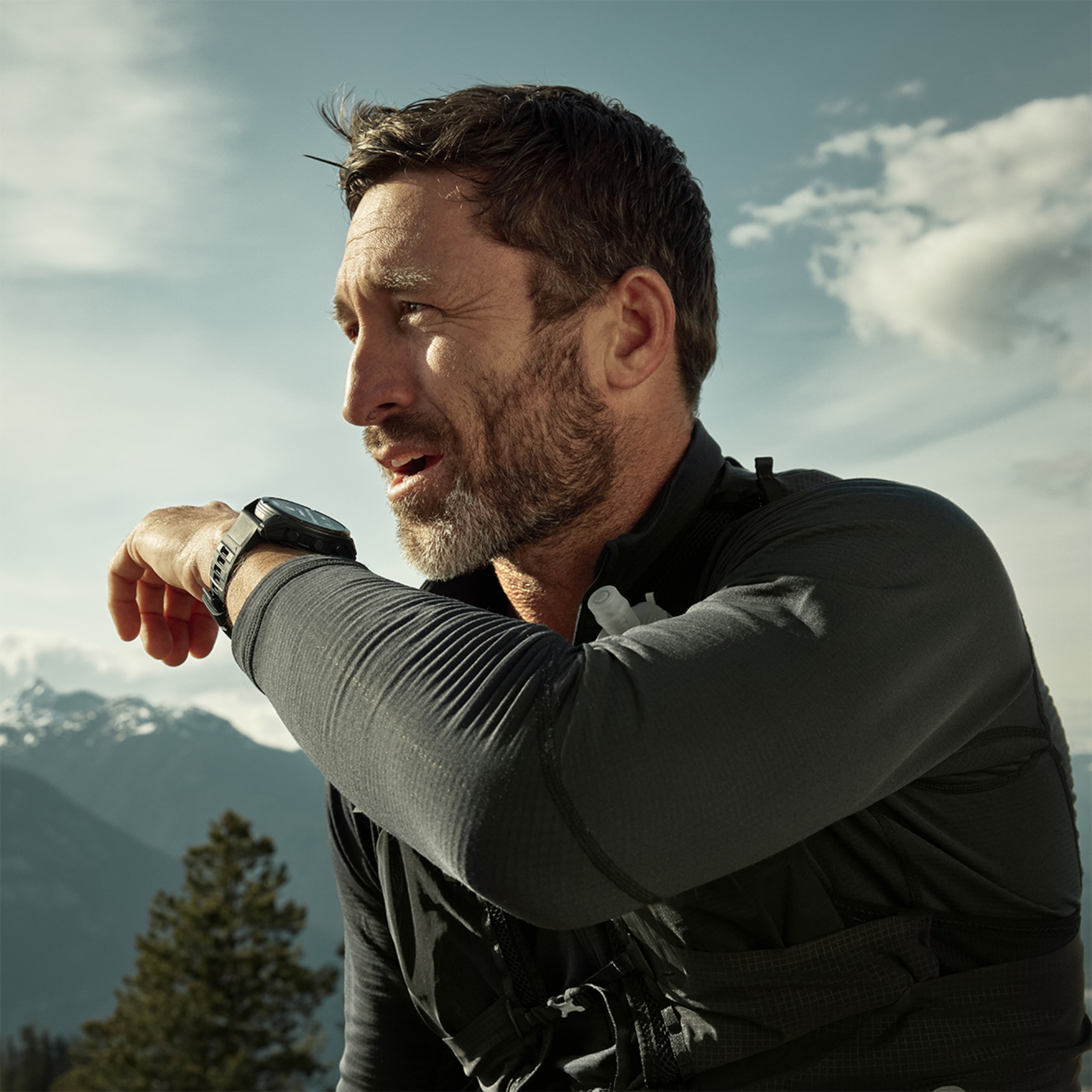 Relógio Smartwatch Fenix 8 Pro LTE 47mm Zafiro Amoled Correia em Pele Titânio Preto-9