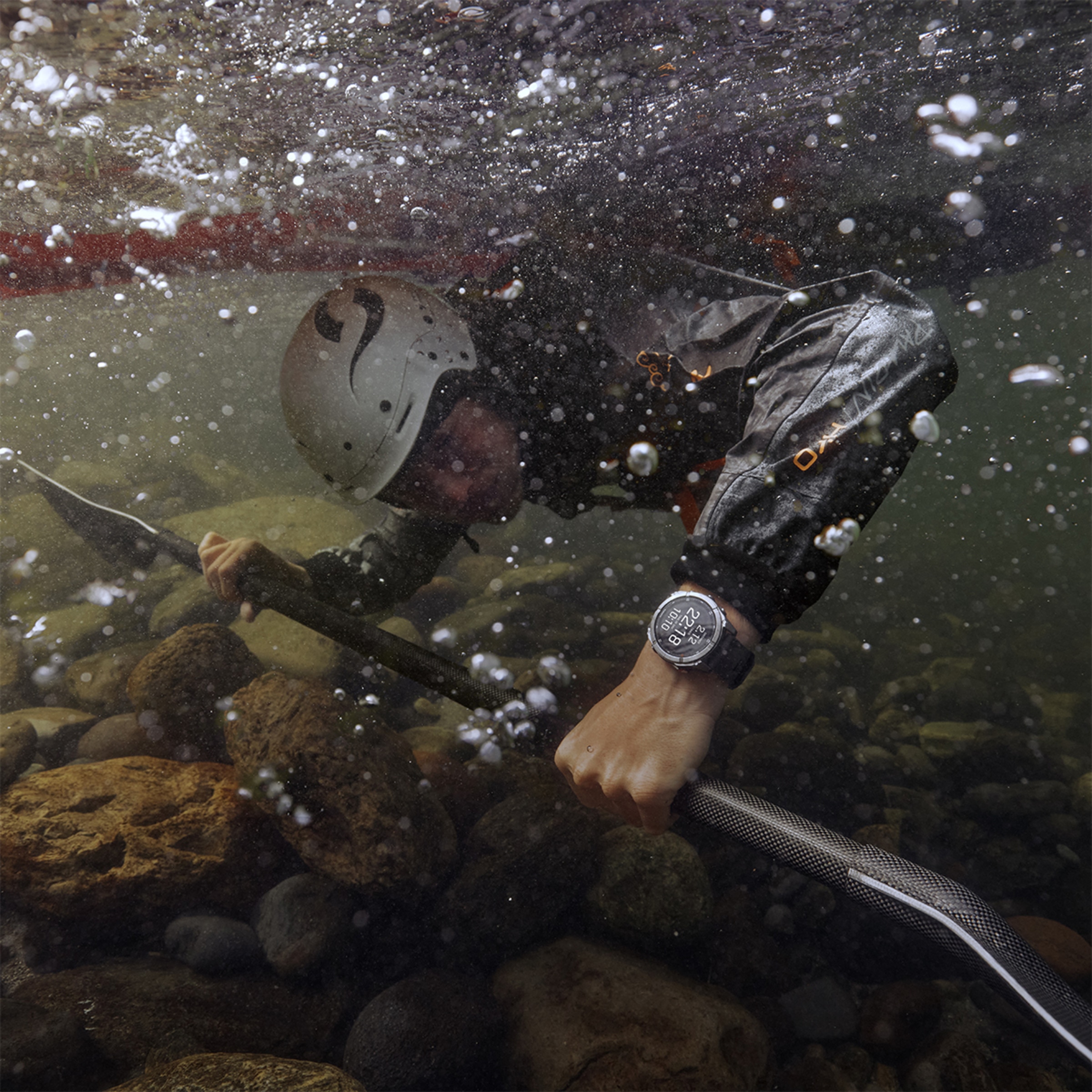 Relógio Smartwatch Fenix 8 Pro LTE 47mm Zafiro Amoled Correia em Pele Titânio Preto-8