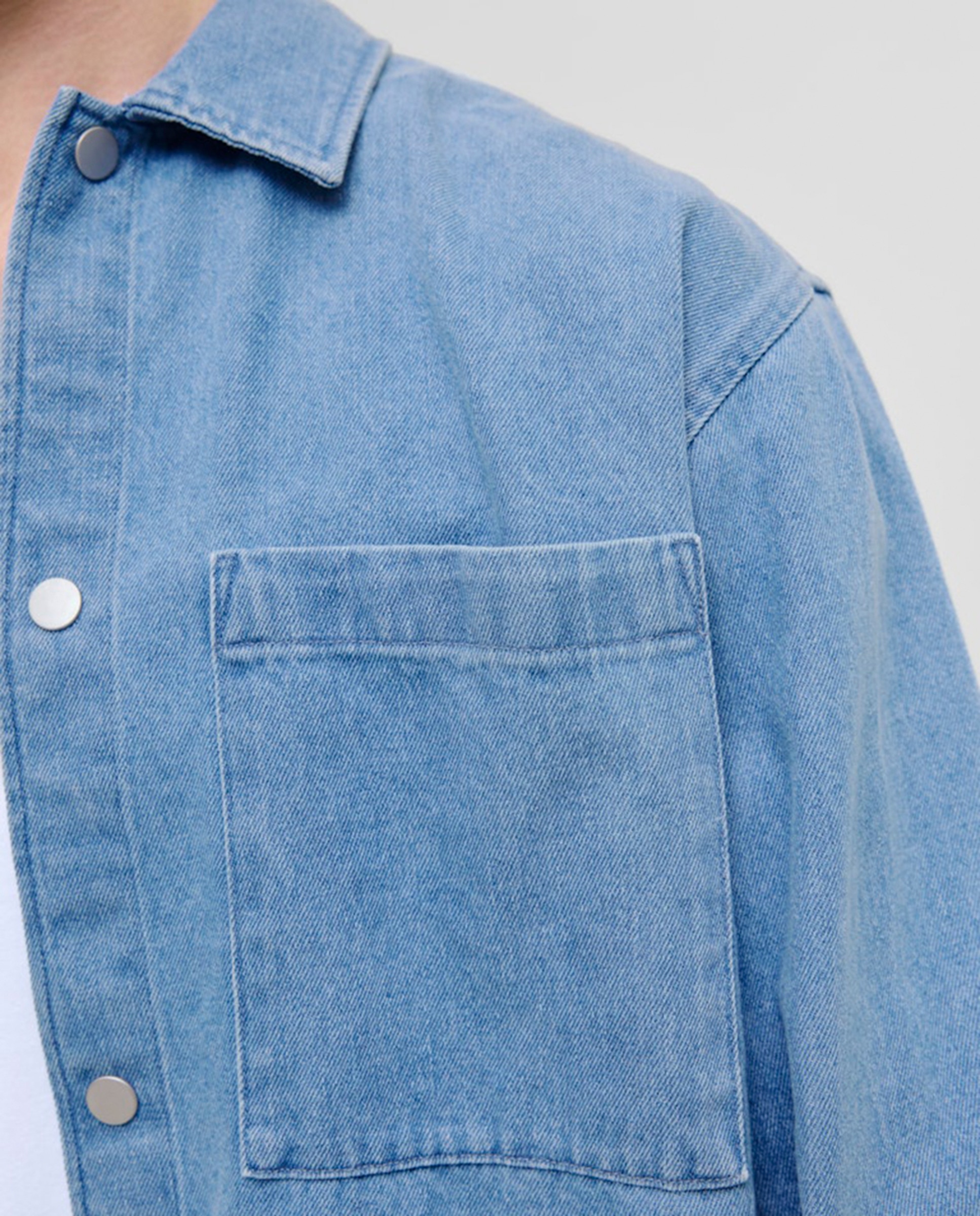 Sobrecamisa de Ganga com Bolso Lateral Azul-claro-4