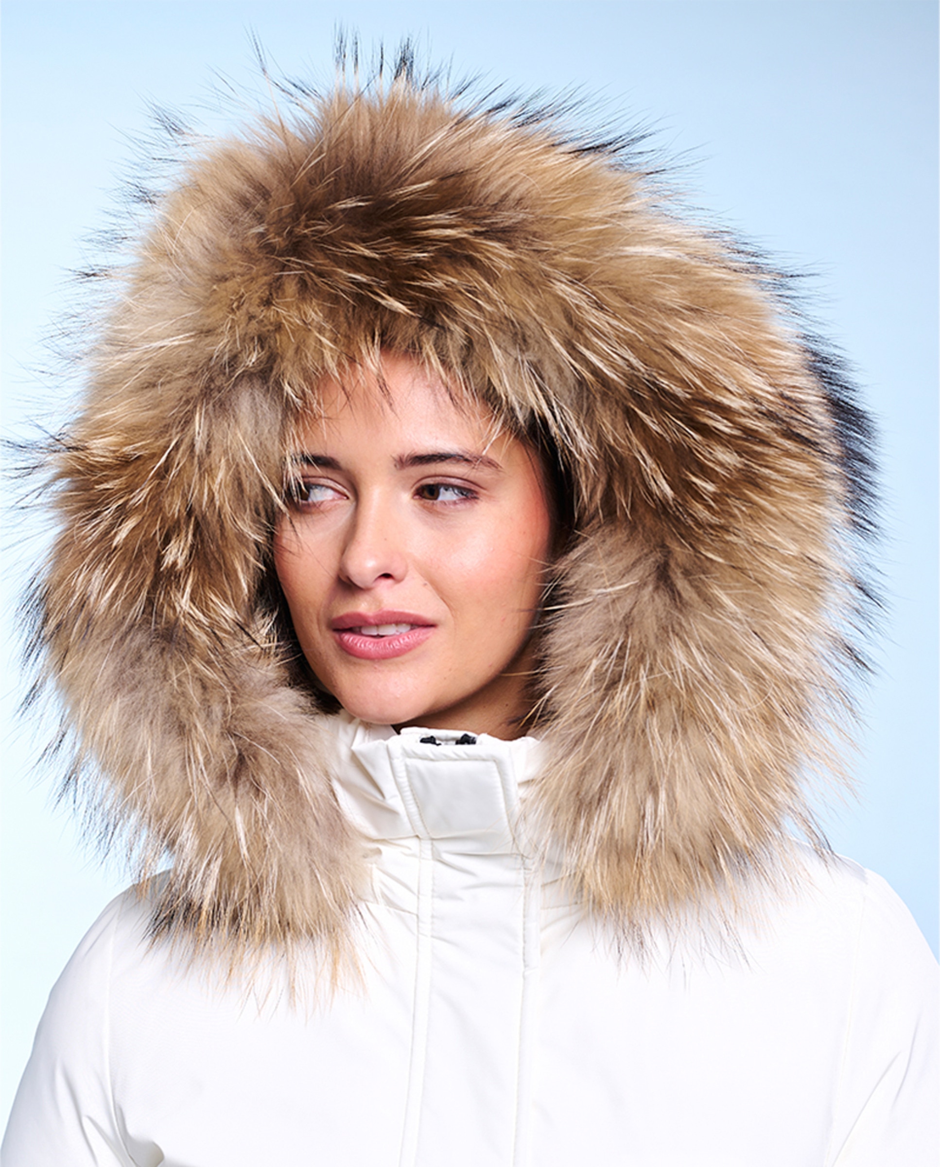 Parka com Capuz Desmontável. Cru-3