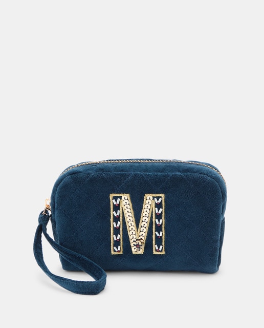 Imagem 0 de Nécessaire com Detalhe da Letra M