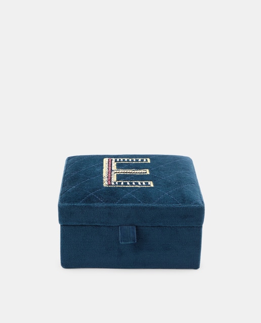 Imagem 0 de Guarda-Joias com Bordado da Letra E