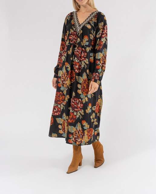 Imagen 0 de Vestido cenefa bordada cuello