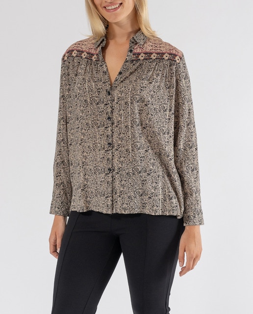 Imagen 0 de Blusa estampacion a contraste
