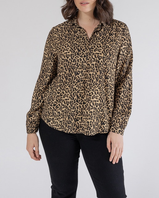 Imagen 0 de Blusa leopardo cuello solapa
