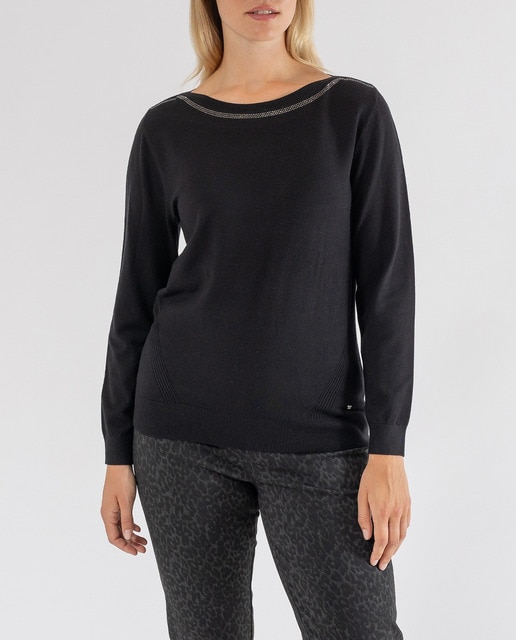 Imagen 0 de Sueter cuello barca con strass