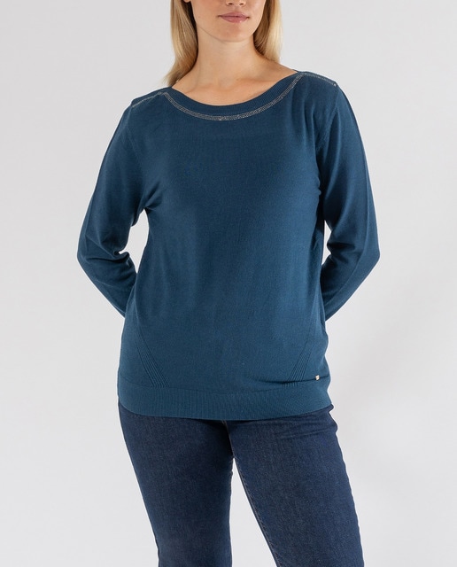 Imagen 0 de Sueter cuello barca con strass