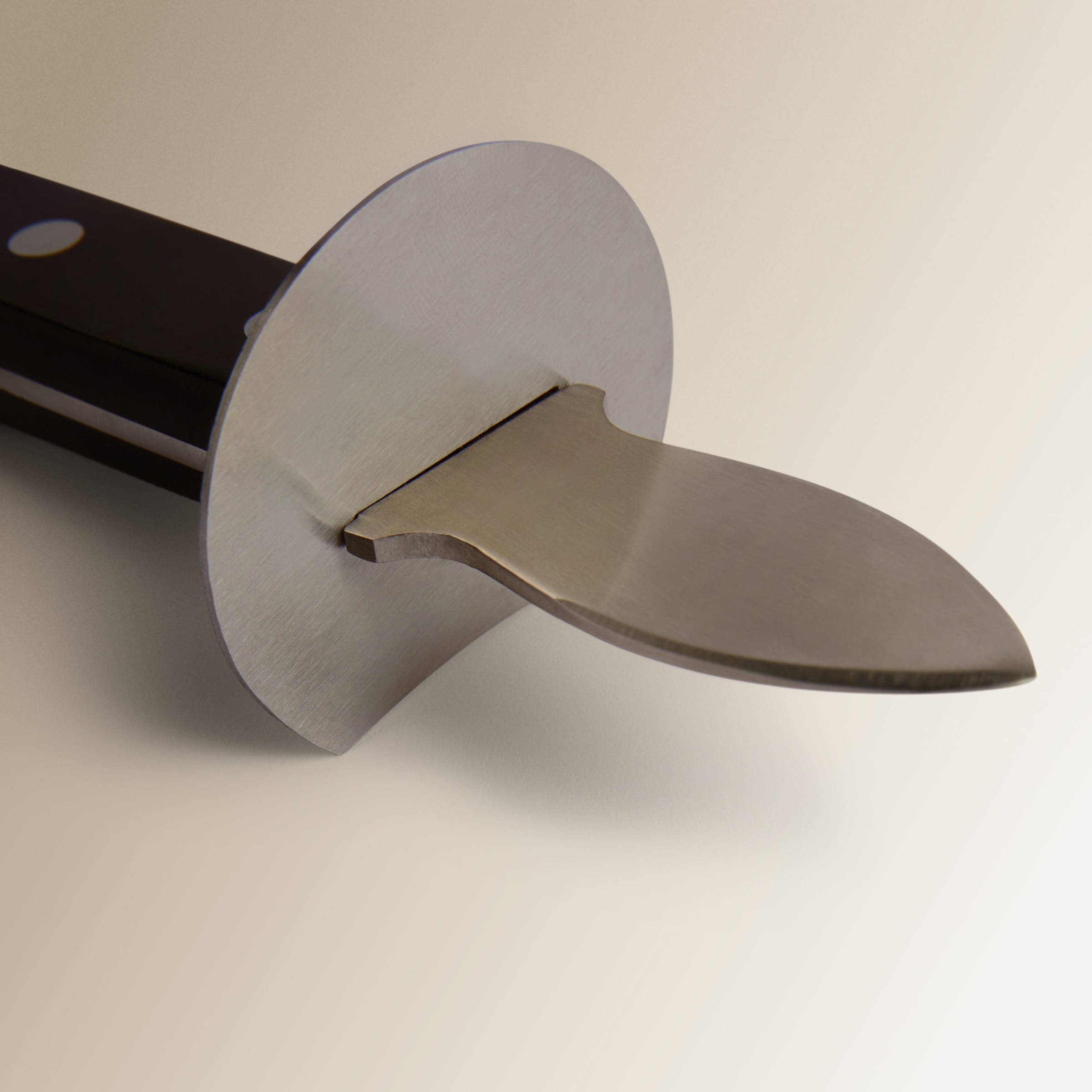 Abre Ostras com Trava Protetora Prata-3