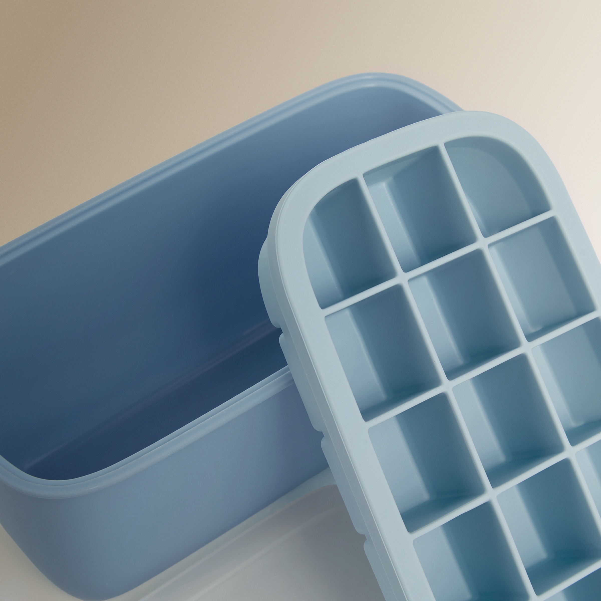 Recipiente com Molde para Cubos de Gelo Azul-3