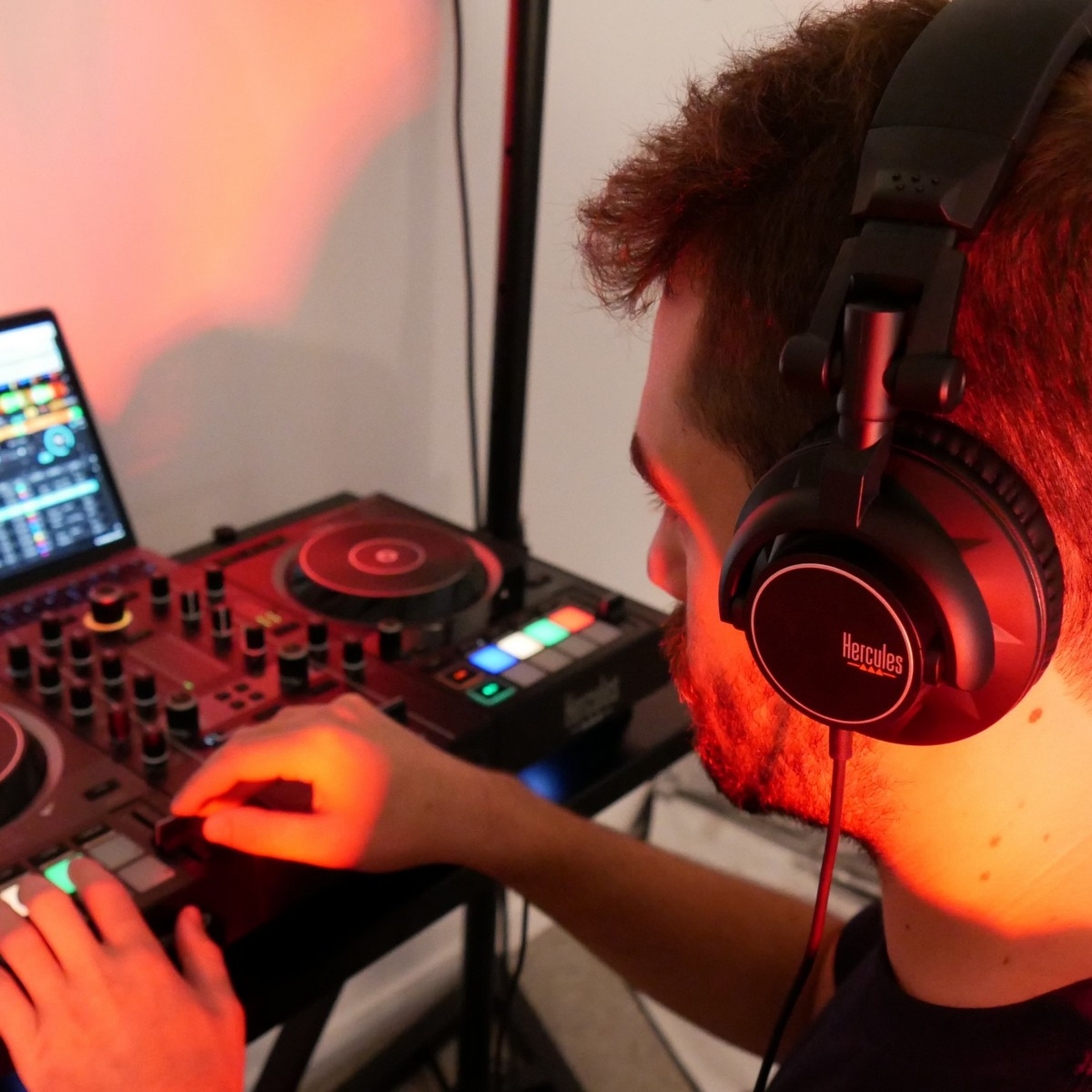 Auscultadores Hercules Headphones DJ 60 Preto-6