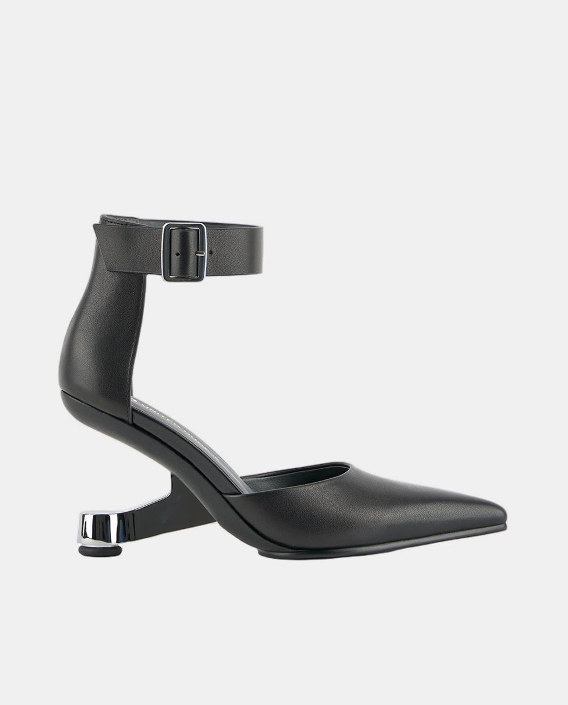 Sapatos em Pele com Salto Preto-1