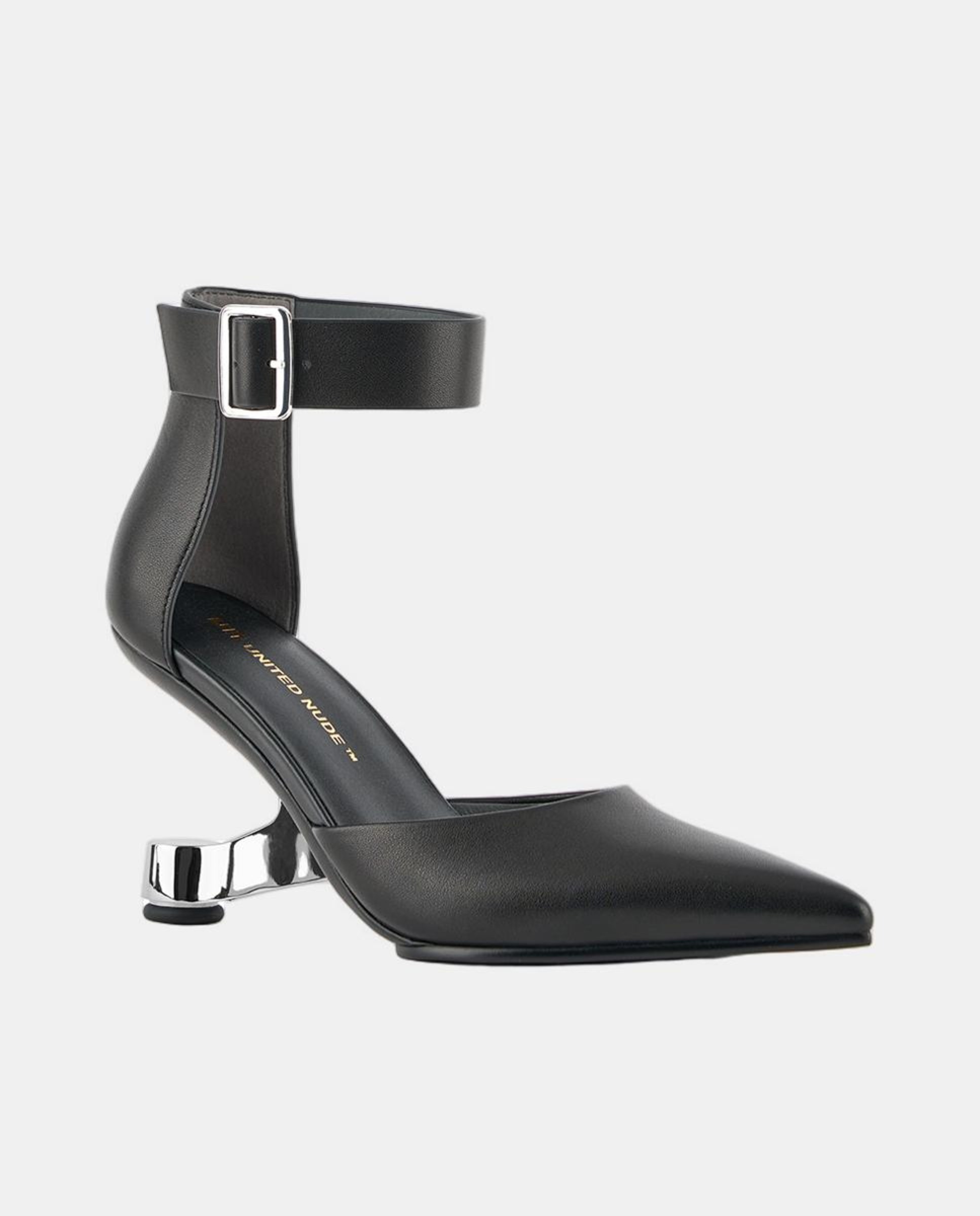 Sapatos em Pele com Salto Preto-2