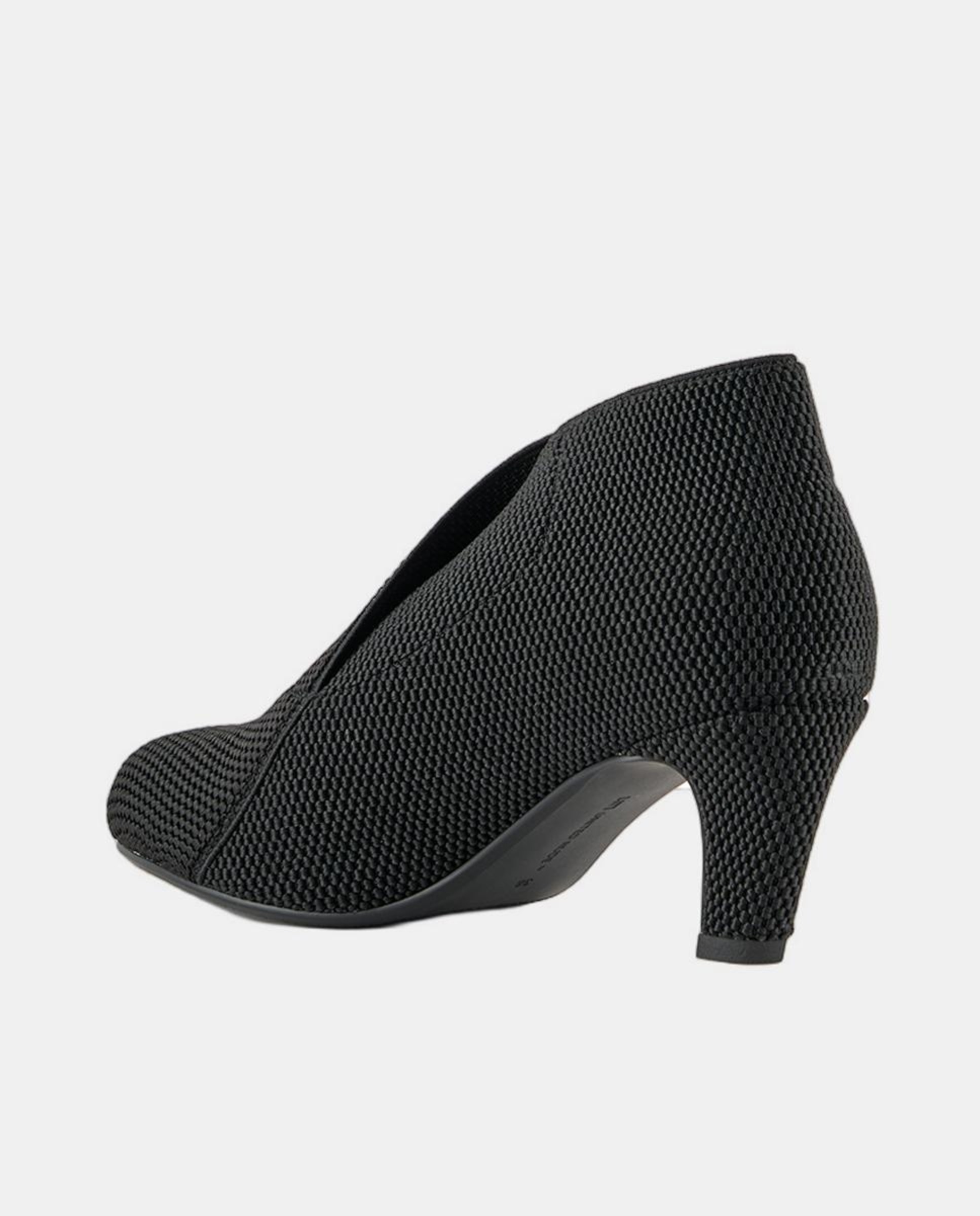 Botins de Tecido com Meio Salto Preto-2