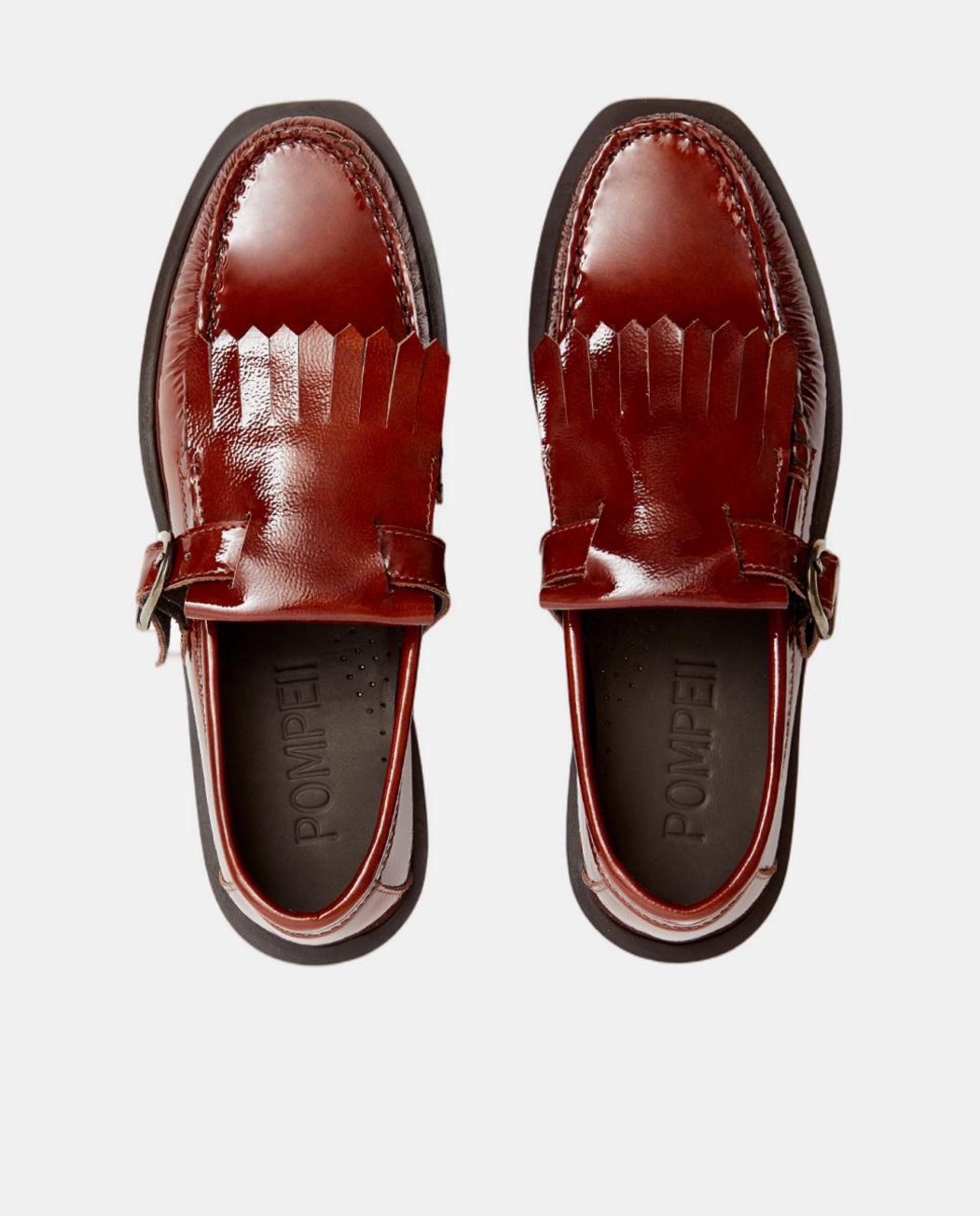 Mocassins em Pele com Fivela e Biqueira Quadrada Cereja-2