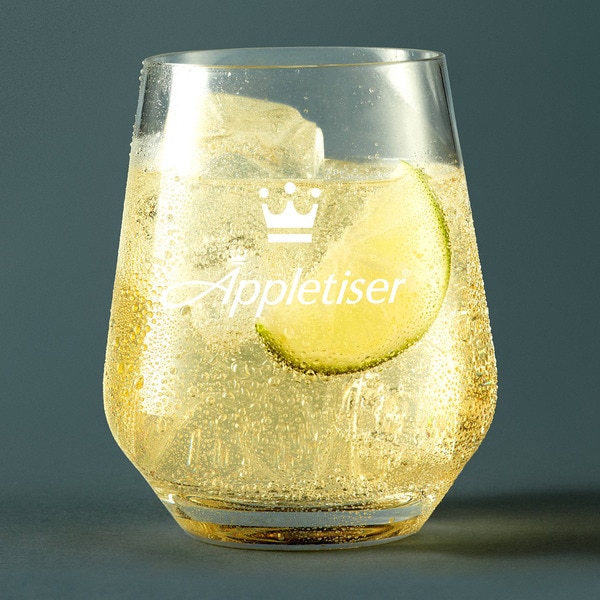 Erfrischungsgetränk aus Apfelsaft mit Kohlensäure fein perlend Flasche 75 cl (Glasbehälter)