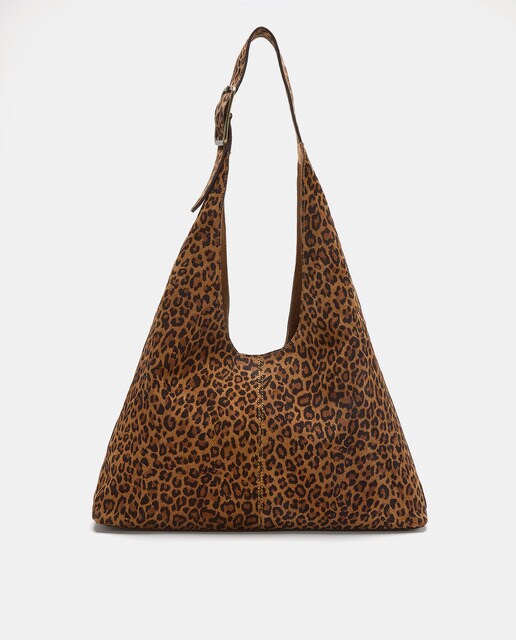 Imagen 0 de Bolso de hombro con detalle de hoyados