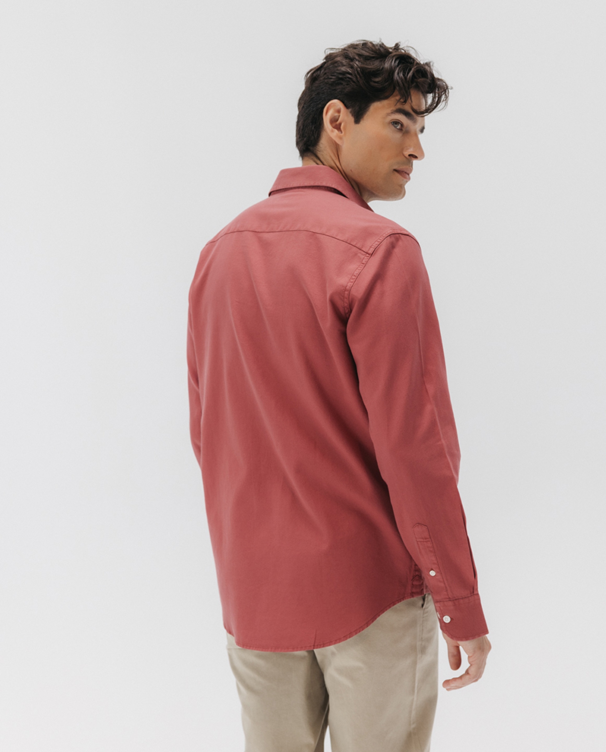 Camisa Lisa em Tecido com Lavagem e Gola Italiana Grená-2