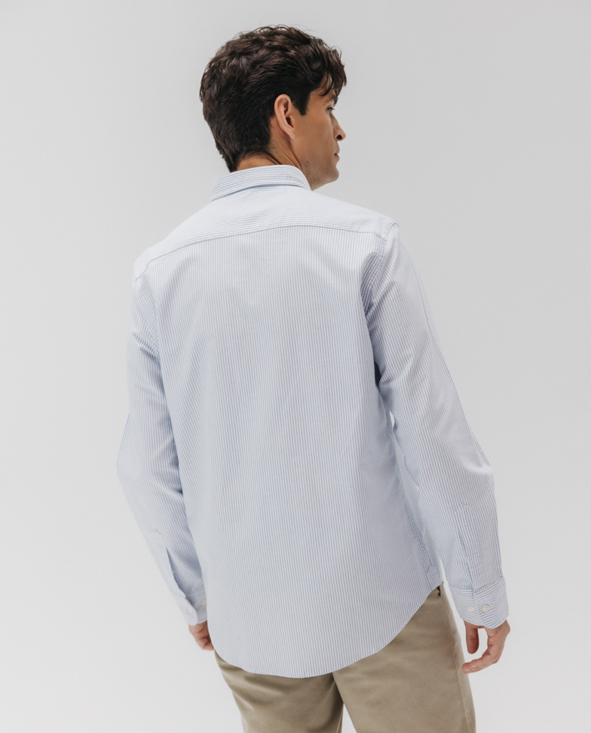Camisa às Riscas em Tecido Oxford com Colarinho com Botão Azul-2